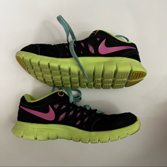 Nike Shoes Used Nike Girls Sneakers Size 1 Poshmark